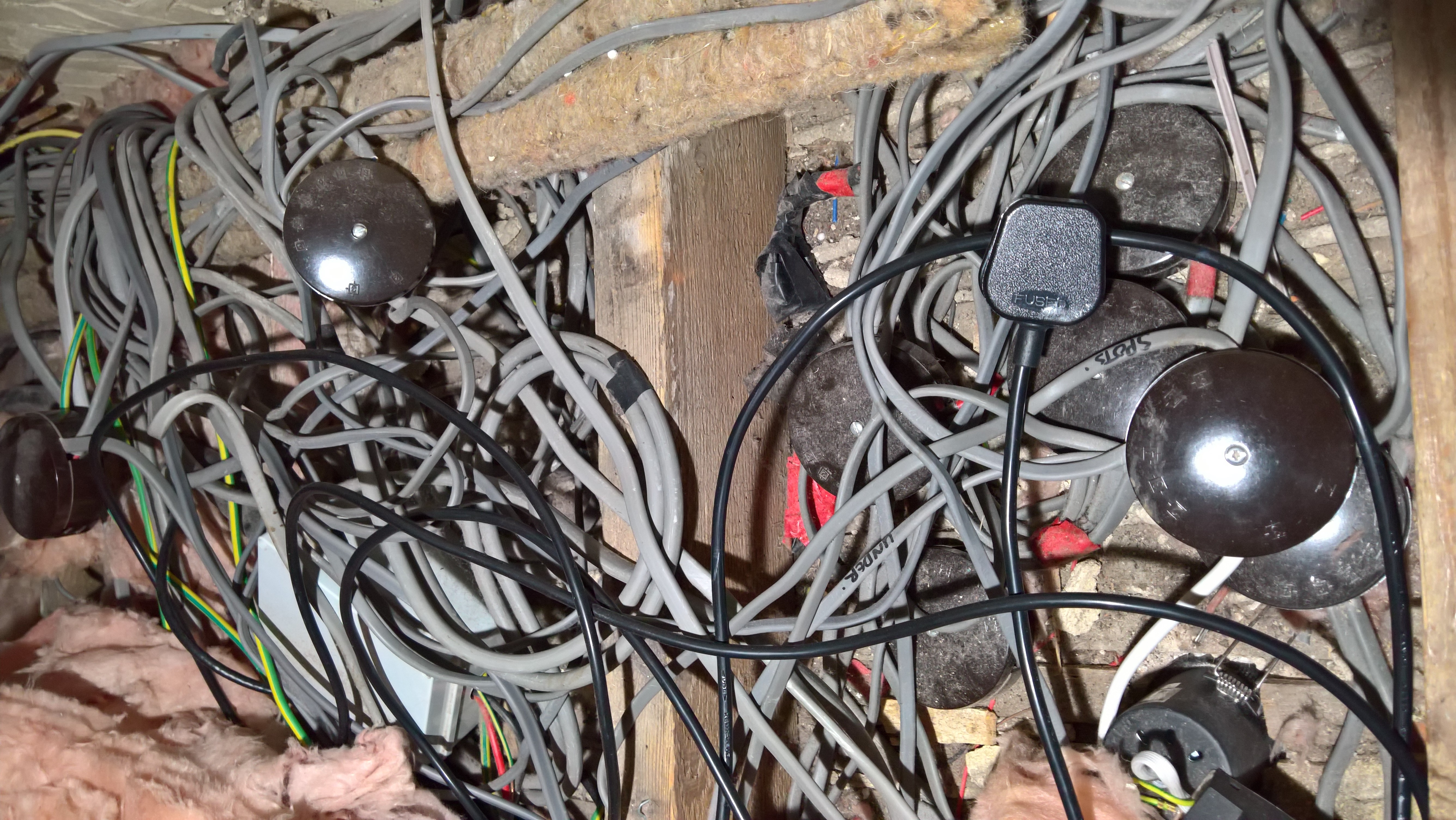 A Very Poor Wiring Installation